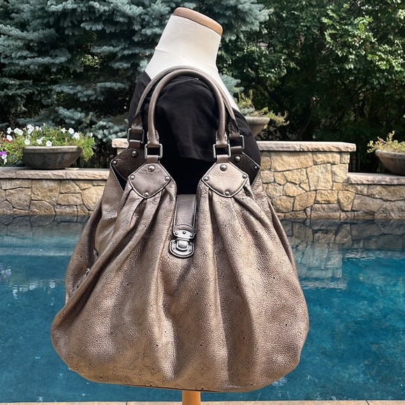 Louis Vuitton Mahina Hobo XL Metallic Mordore - Picture 2 of 16